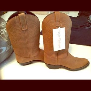 Women’s cowboy boots